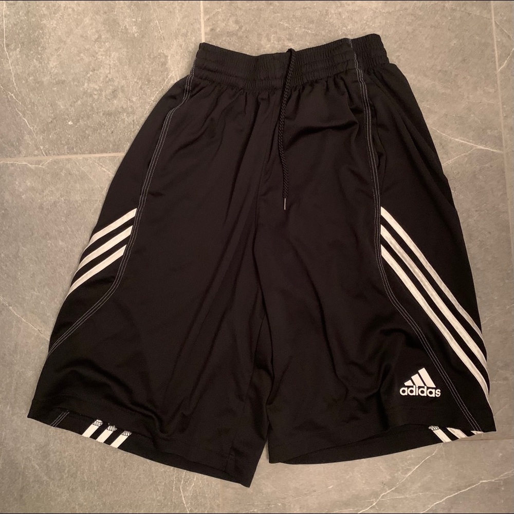 SOLD. Mens small adidas basketball shorts